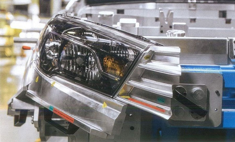 Оптика серийного седана Lada Vesta оказалась проще концептуальной