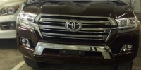 Внедорожник Toyota Land Cruiser меняет внешность