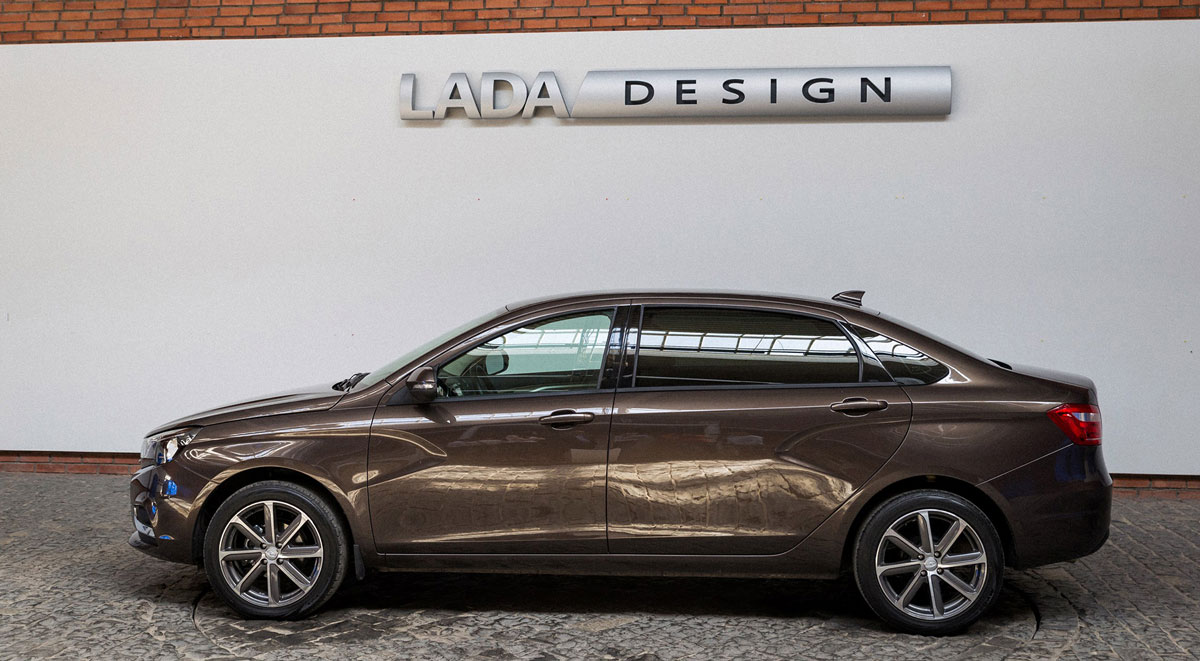 Удлиненная Lada Vesta Signature