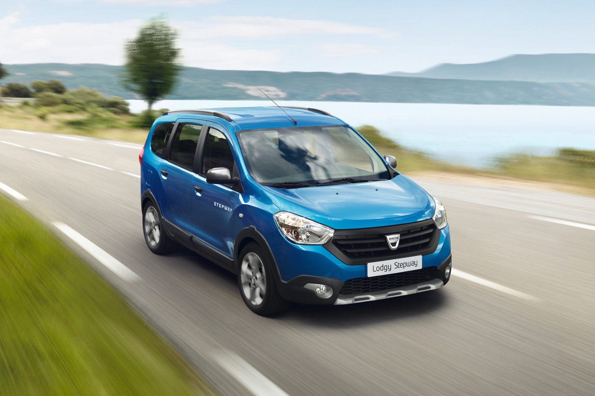 В Европе новый универсал заменит Dacia Lodgy Stepway, который выпускается с 2014 года