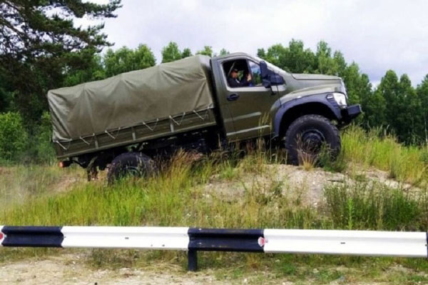 ГАЗ выпустил наследника легендарной «Шишиги» - полноприводный Садко Некст. Покупают его пока только заграницей (фото)