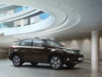 Выпуск автомобиля Toyota RAV4 в России возможен уже в этом году